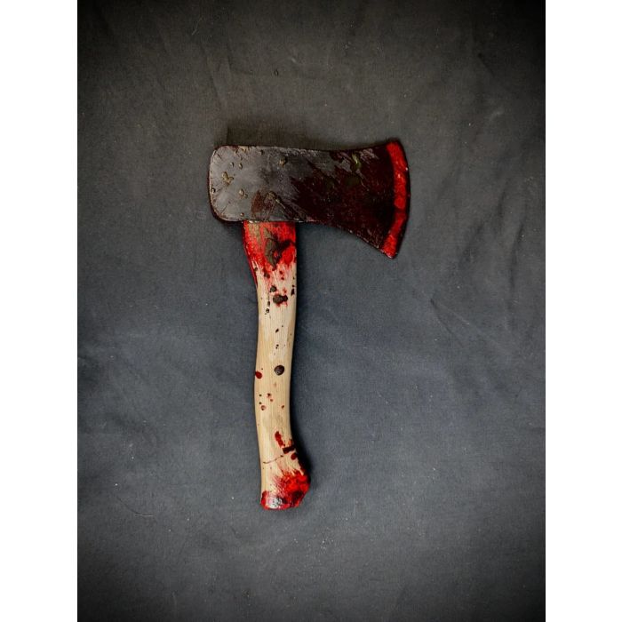 Weapon: Woodsman Hatchet