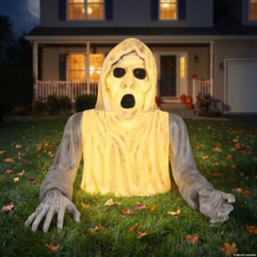 35" Light-up Groundbreaker Ghost Figure