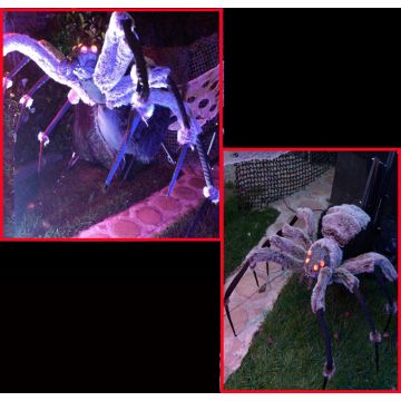 Giant Attacking Spider- SP102