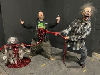 Gut Pulling Zombies - Photo Op
