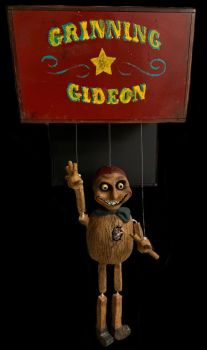 Doll: Grinning Gideon