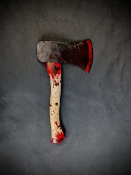 Weapon: Woodsman Hatchet