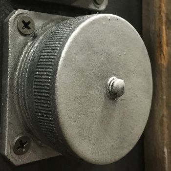 Power Plug With Cap