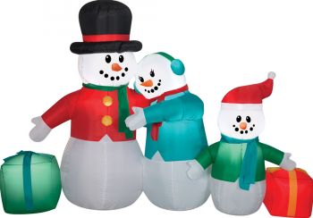 Airblown Snowman Family Inflatable Scene