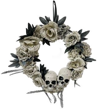 Wreath W Skull & Roses
